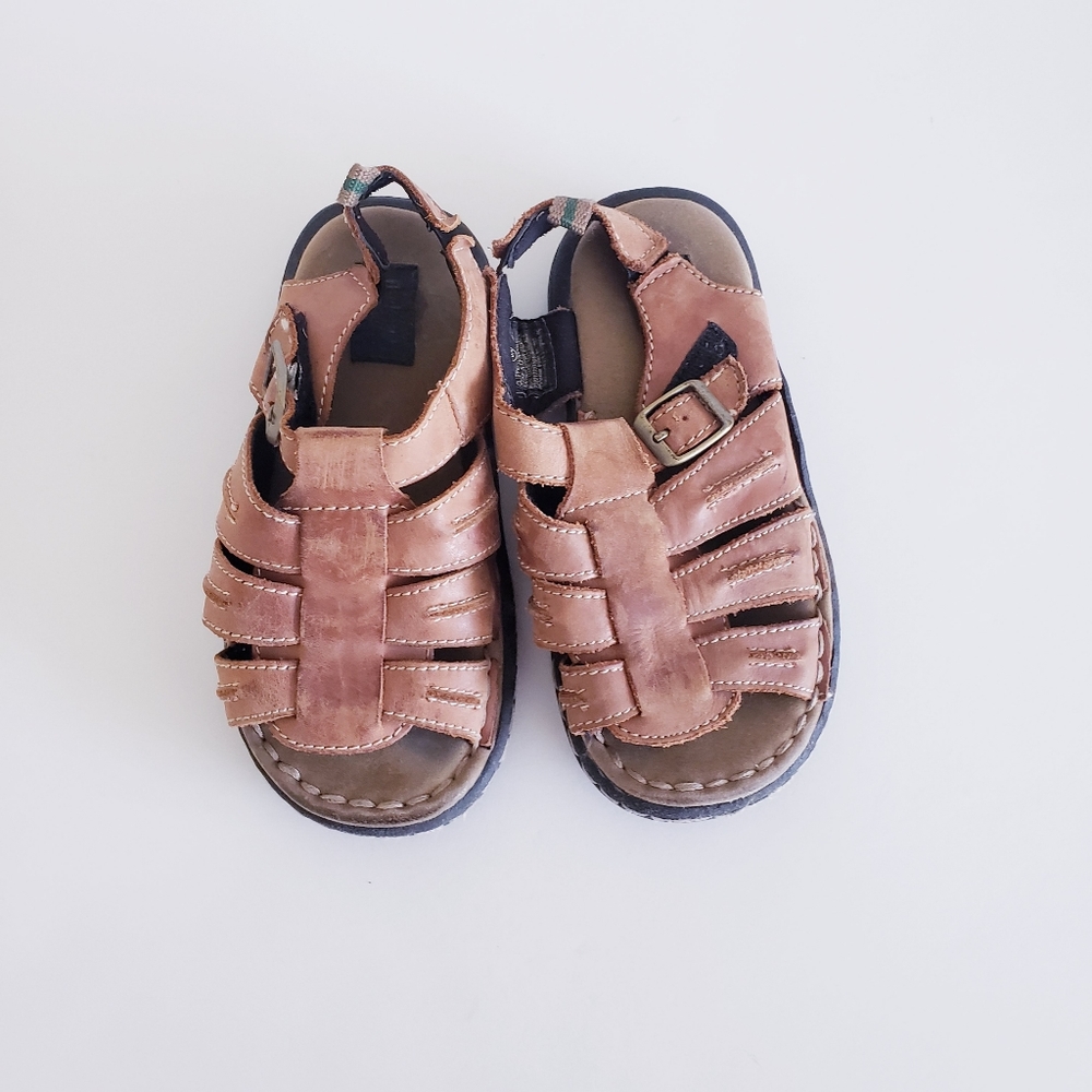 Vintage Oshkosh Brown Fisherman Sandals